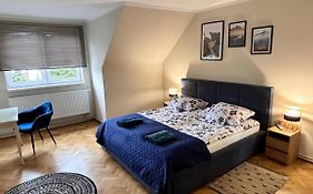 Apartament 27A